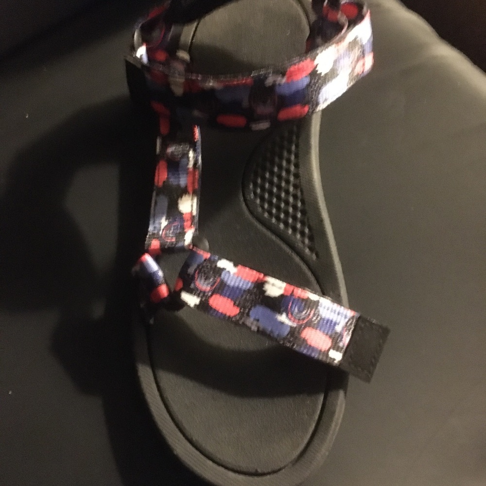Ladies Sandals Size 9.